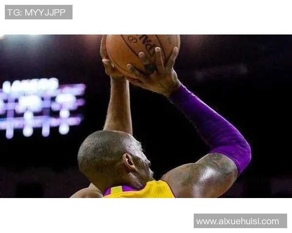 科比传奇：从篮球场上的巨星到全球偶像的辉煌历程与影响力解析